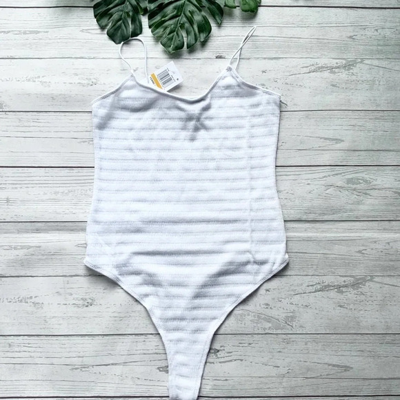 Derek Heart Thong Bodysuit Size Medium NEW - Picture 6 of 6